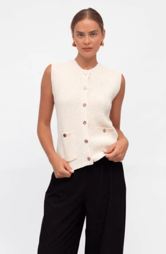 Luciana Vest