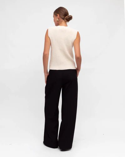 Luciana Vest